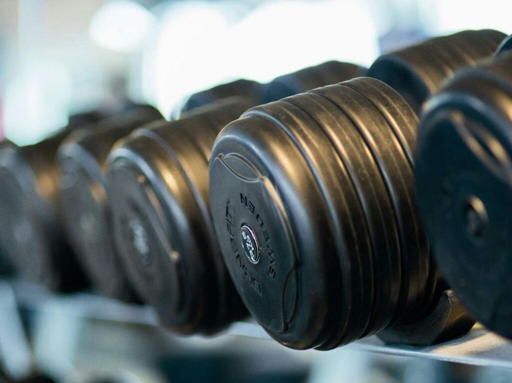 Black-Dumbbell-Lot