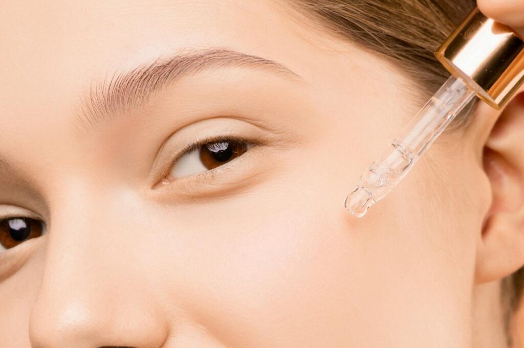 Woman-With-Pink-Lipstick