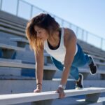 fit-woman-work-out-in-public